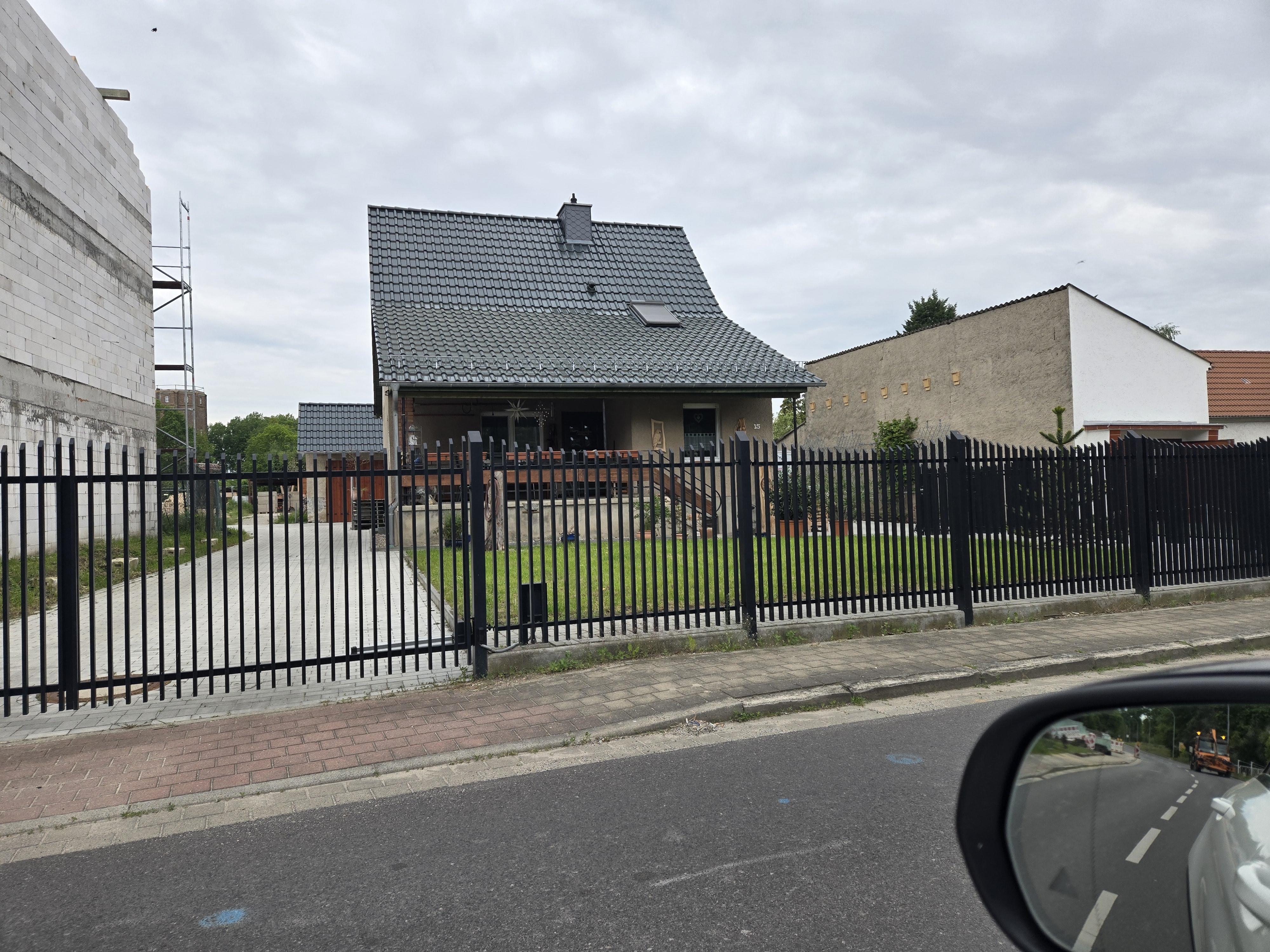 Moderne Zaunanlage 105 – Aluminium & Stahl, Modern – Maßanfertigung nach Maß